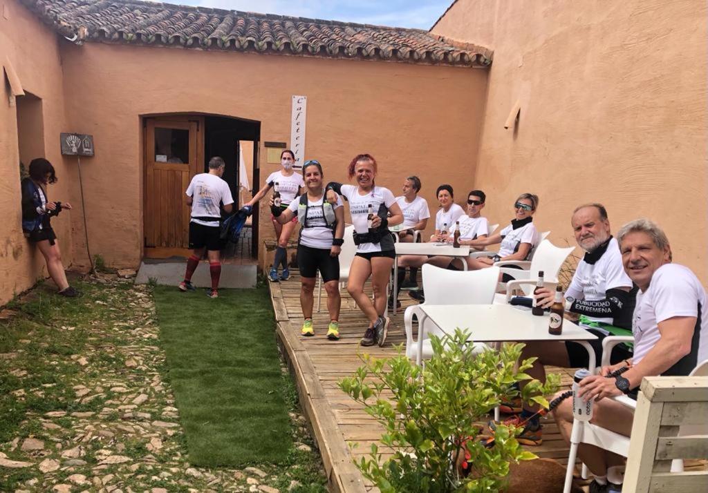 וילאפרנקה דה לוס בארוס Albergue Turistico La Almazara מראה חיצוני תמונה